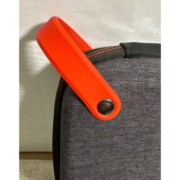 Nintendo Black and Red Carrying Case - Picture 3 of 11